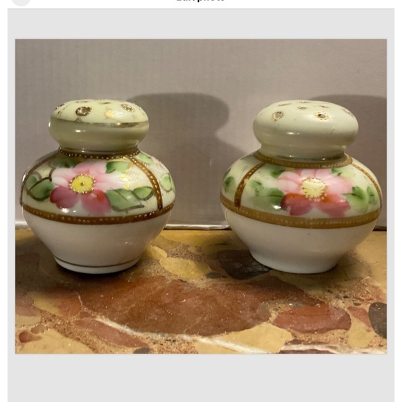 2 Vintage Hand Painted Porcelain Vanity Powder Shakers Set Pink Flowers Gold - Picture 1 of 7